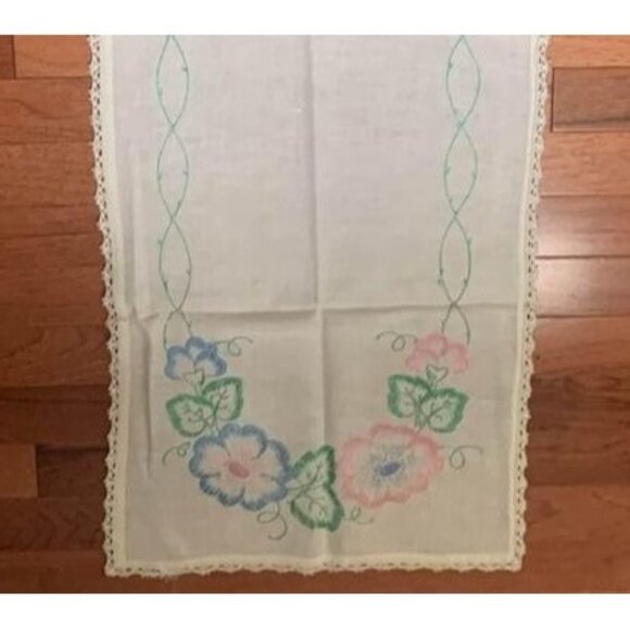 Embroidery Pink Purple and Yellow Flower Table Runner 15x46 Vintage - Picture 3 of 12